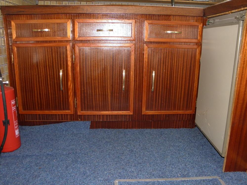 Cabin en avant, H&eacute;bergements